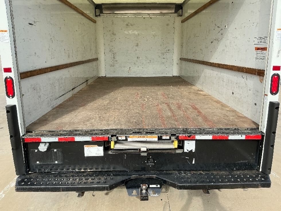 Light Duty Box Truck-Light and Medium Duty Trucks-GMC-2021-Savana G33903-Dallas-TX-94,192\n\t\tmiles-$ 30,500 - Image 10