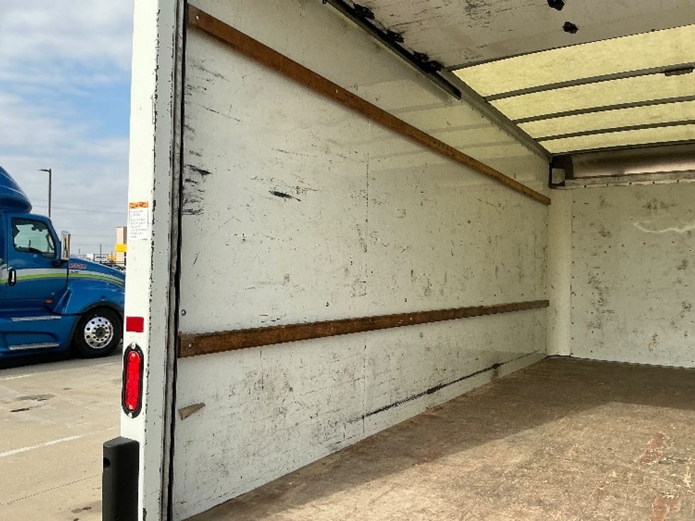 Light Duty Box Truck-Light and Medium Duty Trucks-GMC-2021-Savana G33903-Dallas-TX-94,192\n\t\tmiles-$ 30,500 - Image 11