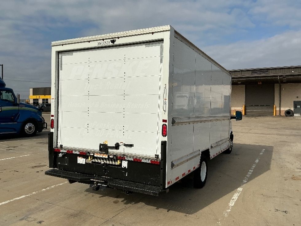 Light Duty Box Truck-Light and Medium Duty Trucks-GMC-2021-Savana G33903-Dallas-TX-94,192\n\t\tmiles-$ 30,500 - Image 13