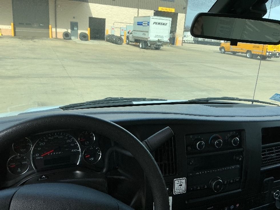 Light Duty Box Truck-Light and Medium Duty Trucks-GMC-2021-Savana G33903-Dallas-TX-94,192\n\t\tmiles-$ 30,500 - Image 18