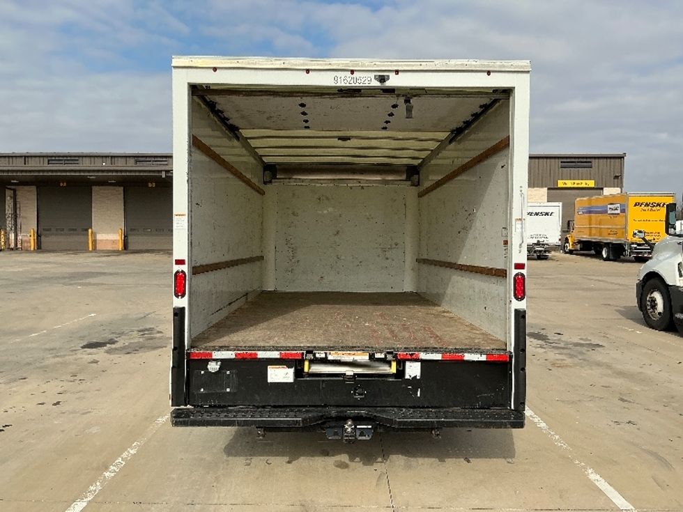 Light Duty Box Truck-Light and Medium Duty Trucks-GMC-2021-Savana G33903-Dallas-TX-94,192\n\t\tmiles-$ 30,500 - Image 9