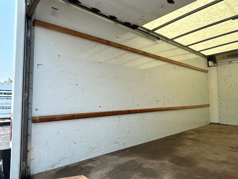 Light Duty Box Truck-Light and Medium Duty Trucks-GMC-2021-Savana G33903-Davenport-IA-105,608\n\t\tmiles-$ 27,250 - Image 11