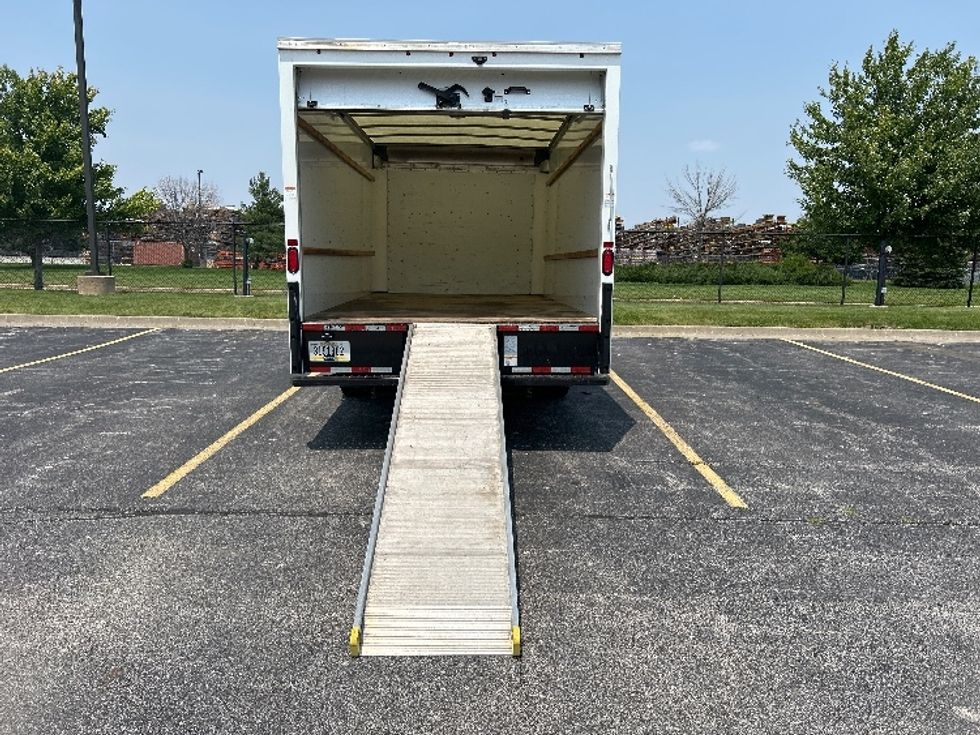 Light Duty Box Truck-Light and Medium Duty Trucks-GMC-2021-Savana G33903-Davenport-IA-105,608\n\t\tmiles-$ 27,250 - Image 9