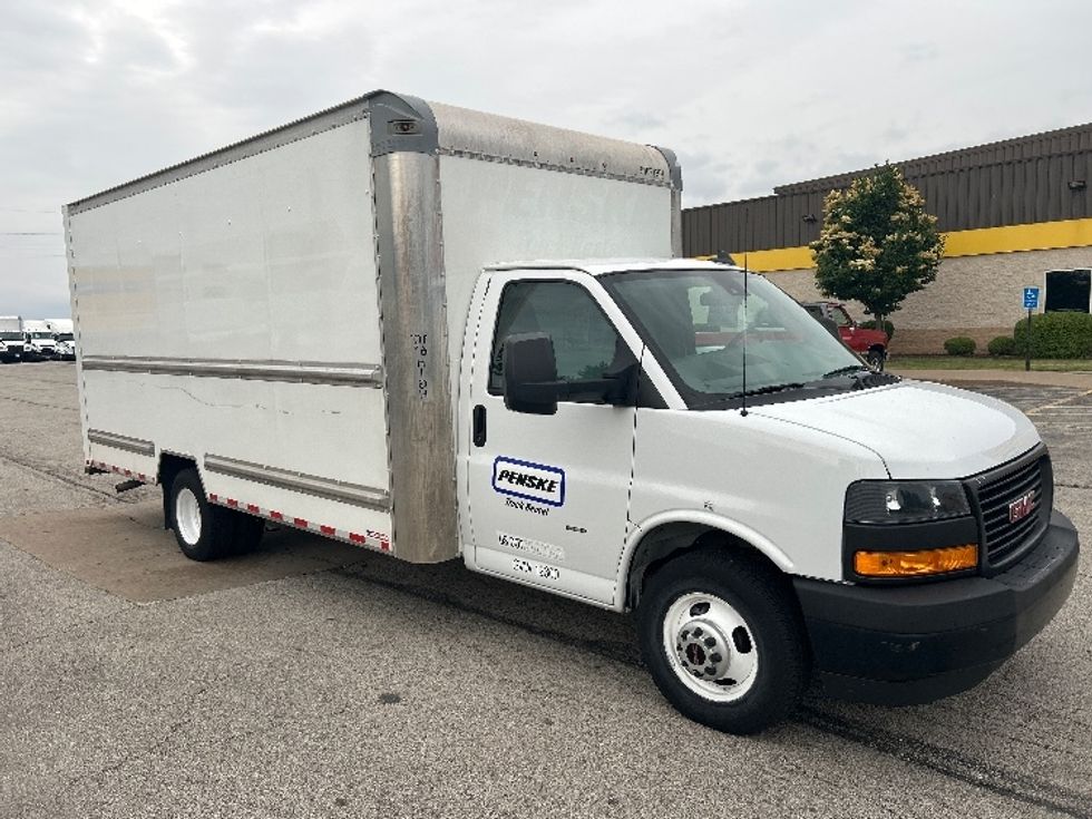 Light Duty Box Truck-Light and Medium Duty Trucks-GMC-2021-Savana G33903-Davenport-IA-62,359\n\t\tmiles-$ 34,250 - Image 1