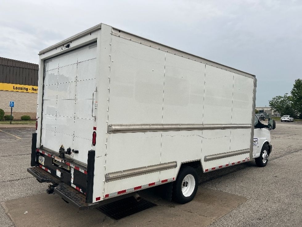 Light Duty Box Truck-Light and Medium Duty Trucks-GMC-2021-Savana G33903-Davenport-IA-62,359\n\t\tmiles-$ 34,250 - Image 10