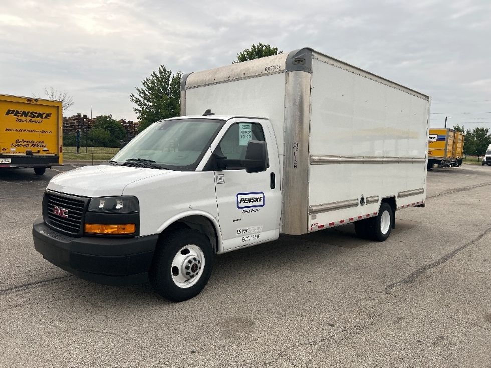 Light Duty Box Truck-Light and Medium Duty Trucks-GMC-2021-Savana G33903-Davenport-IA-62,359\n\t\tmiles-$ 34,250 - Image 3