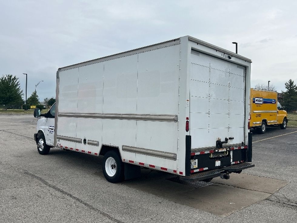 Light Duty Box Truck-Light and Medium Duty Trucks-GMC-2021-Savana G33903-Davenport-IA-62,359\n\t\tmiles-$ 34,250 - Image 5