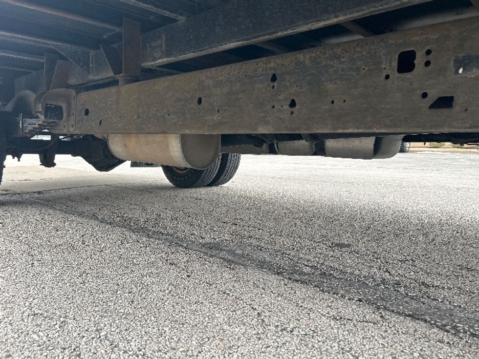 Light Duty Box Truck-Light and Medium Duty Trucks-GMC-2021-Savana G33903-Davenport-IA-86,889\n\t\tmiles-$ 30,500 - Image 13