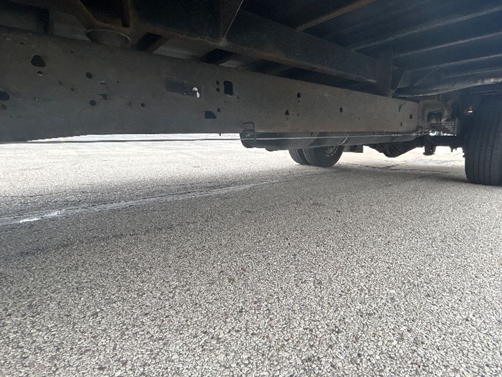 Light Duty Box Truck-Light and Medium Duty Trucks-GMC-2021-Savana G33903-Davenport-IA-86,889\n\t\tmiles-$ 30,500 - Image 5