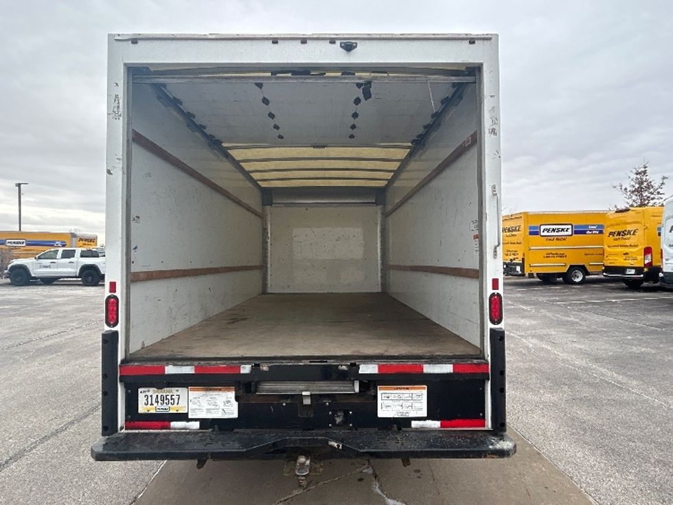 Light Duty Box Truck-Light and Medium Duty Trucks-GMC-2021-Savana G33903-Davenport-IA-86,889\n\t\tmiles-$ 30,500 - Image 8