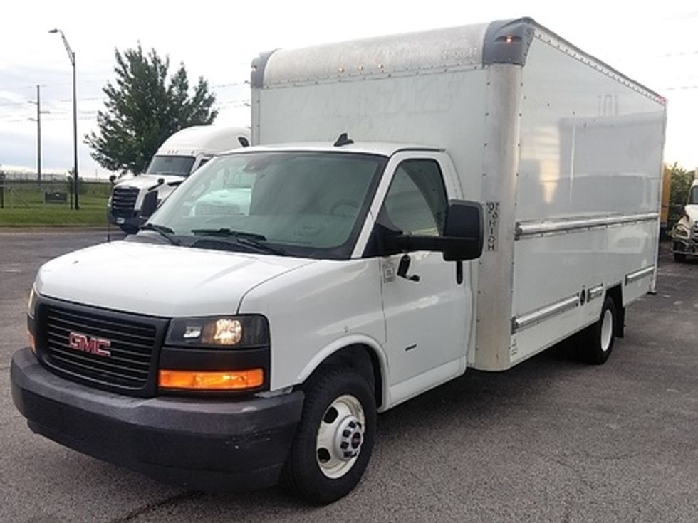 Light Duty Box Truck-Light and Medium Duty Trucks-GMC-2021-Savana G33903-Davenport-IA-86,890\n\t\tmiles-$ 31,000 - Image 3