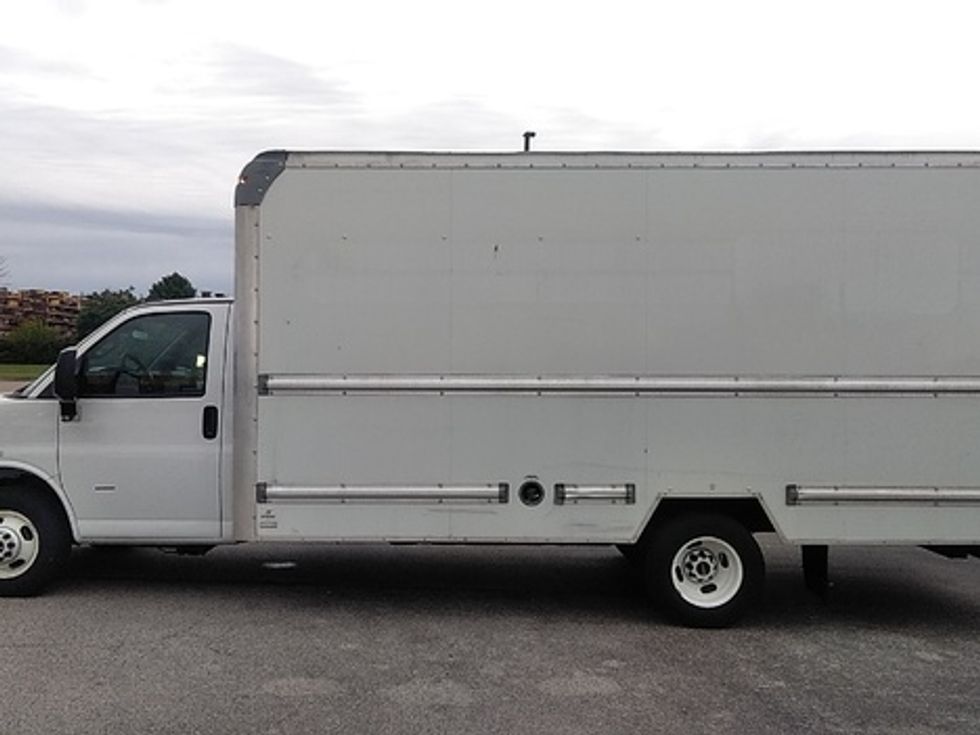 Light Duty Box Truck-Light and Medium Duty Trucks-GMC-2021-Savana G33903-Davenport-IA-86,890\n\t\tmiles-$ 31,000 - Image 4