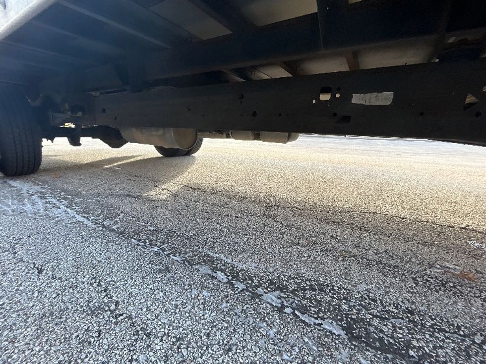 Light Duty Box Truck-Light and Medium Duty Trucks-GMC-2021-Savana G33903-Davenport-IA-87,802\n\t\tmiles-$ 27,500 - Image 13