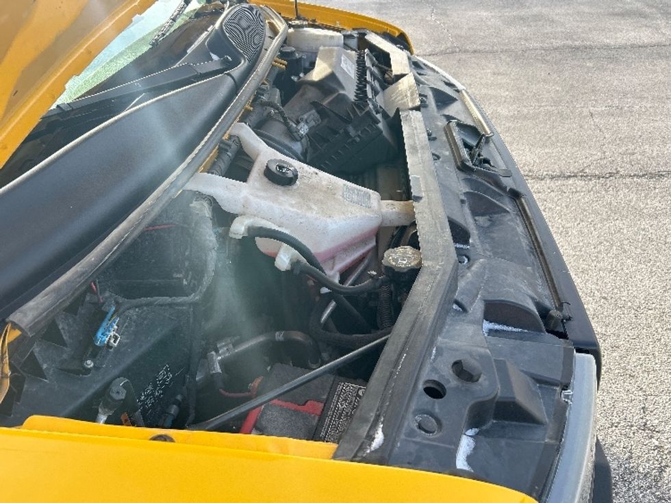 Light Duty Box Truck-Light and Medium Duty Trucks-GMC-2021-Savana G33903-Davenport-IA-87,802\n\t\tmiles-$ 27,500 - Image 22