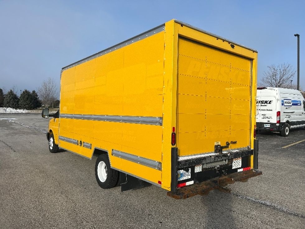 Light Duty Box Truck-Light and Medium Duty Trucks-GMC-2021-Savana G33903-Davenport-IA-87,802\n\t\tmiles-$ 27,500 - Image 6