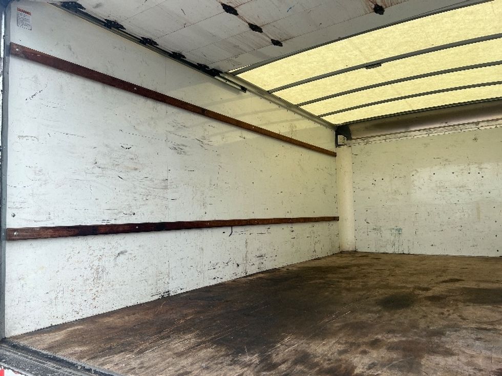 Light Duty Box Truck-Light and Medium Duty Trucks-GMC-2021-Savana G33903-Davenport-IA-97,361\n\t\tmiles-$ 26,500 - Image 11