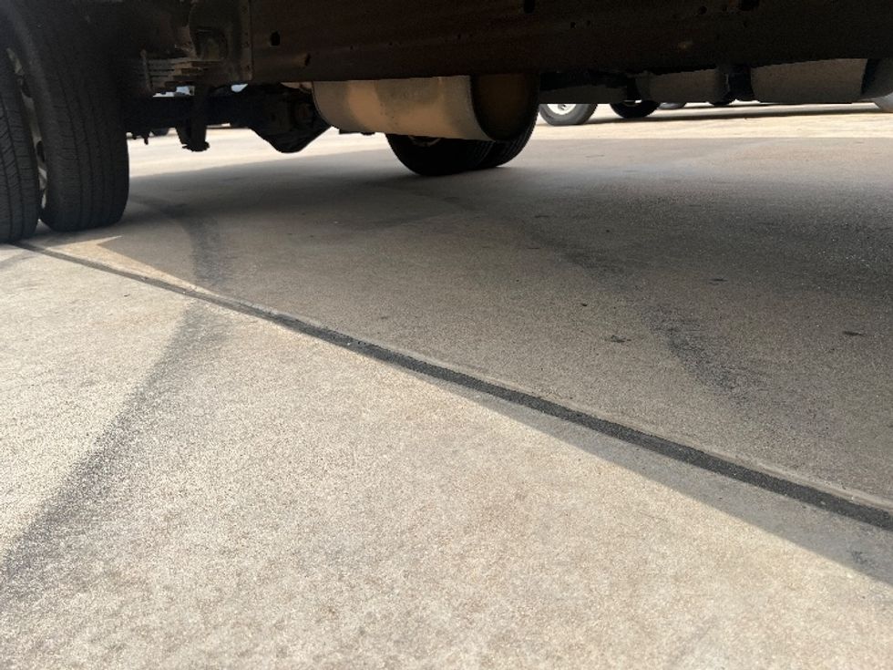 Light Duty Box Truck-Light and Medium Duty Trucks-GMC-2021-Savana G33903-Davenport-IA-97,361\n\t\tmiles-$ 26,500 - Image 14