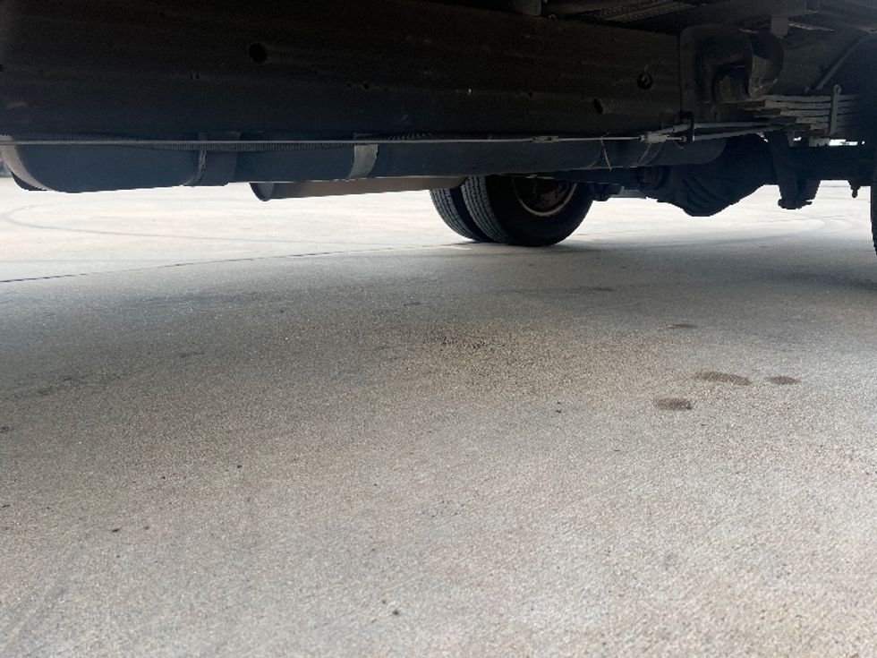 Light Duty Box Truck-Light and Medium Duty Trucks-GMC-2021-Savana G33903-Davenport-IA-97,361\n\t\tmiles-$ 26,500 - Image 5