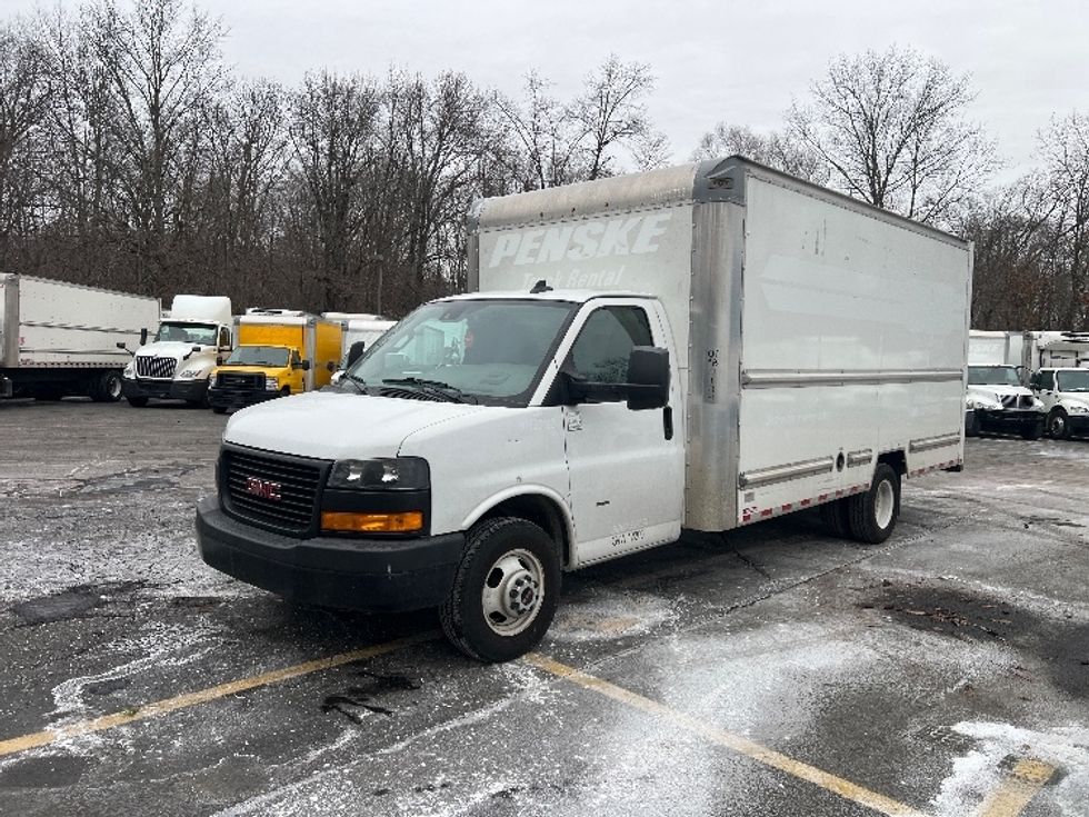 Light Duty Box Truck-Light and Medium Duty Trucks-GMC-2021-Savana G33903-Dayton-NJ-100,831\n\t\tmiles-$ 28,500 - Image 3