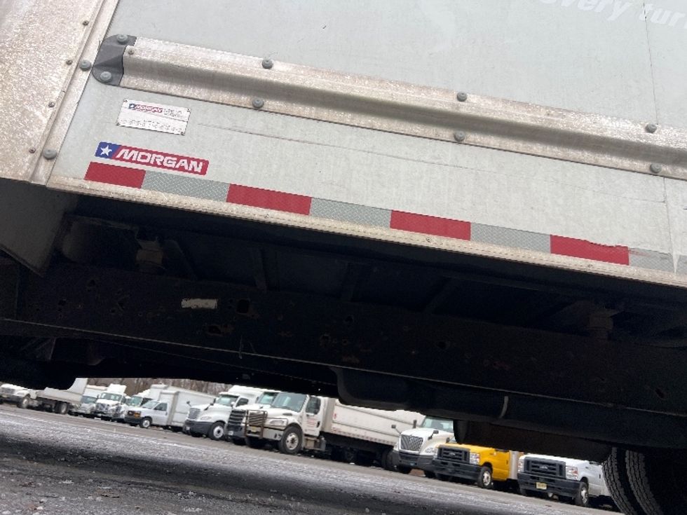 Light Duty Box Truck-Light and Medium Duty Trucks-GMC-2021-Savana G33903-Dayton-NJ-100,831\n\t\tmiles-$ 28,500 - Image 5