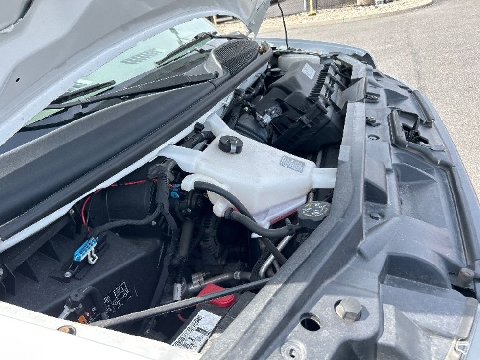 Light Duty Box Truck-Light and Medium Duty Trucks-GMC-2021-Savana G33903-Dayton-NJ-102,382\n\t\tmiles-$ 26,000 - Image 23