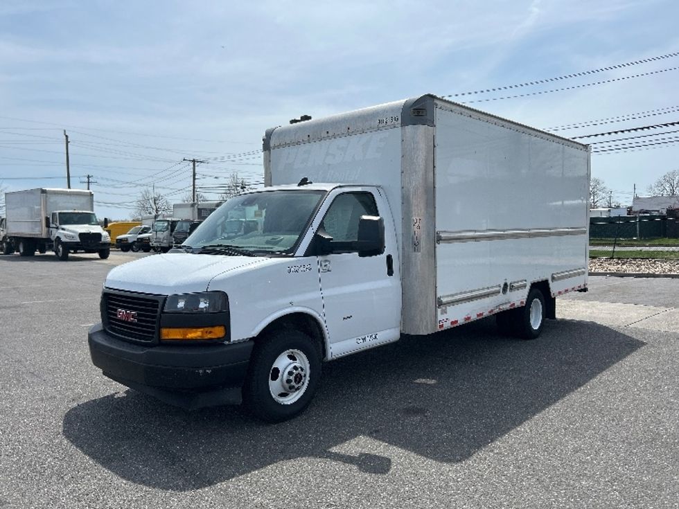 Light Duty Box Truck-Light and Medium Duty Trucks-GMC-2021-Savana G33903-Dayton-NJ-102,382\n\t\tmiles-$ 26,000 - Image 3