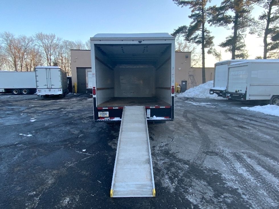 Light Duty Box Truck-Light and Medium Duty Trucks-GMC-2021-Savana G33903-Dayton-NJ-103,067\n\t\tmiles-$ 29,500 - Image 9