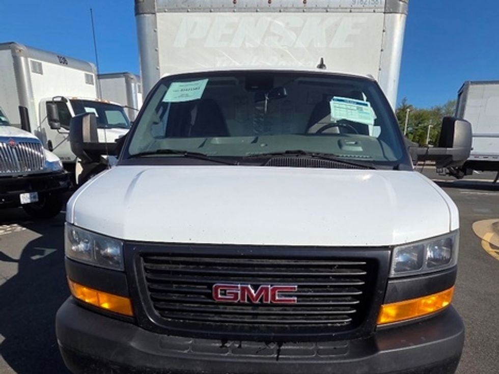 Light Duty Box Truck-Light and Medium Duty Trucks-GMC-2021-Savana G33903-Dayton-NJ-103,082\n\t\tmiles-$ 31,000 - Image 1