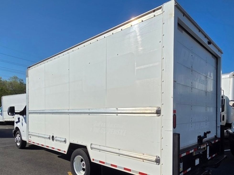 Light Duty Box Truck-Light and Medium Duty Trucks-GMC-2021-Savana G33903-Dayton-NJ-103,082\n\t\tmiles-$ 31,000 - Image 3