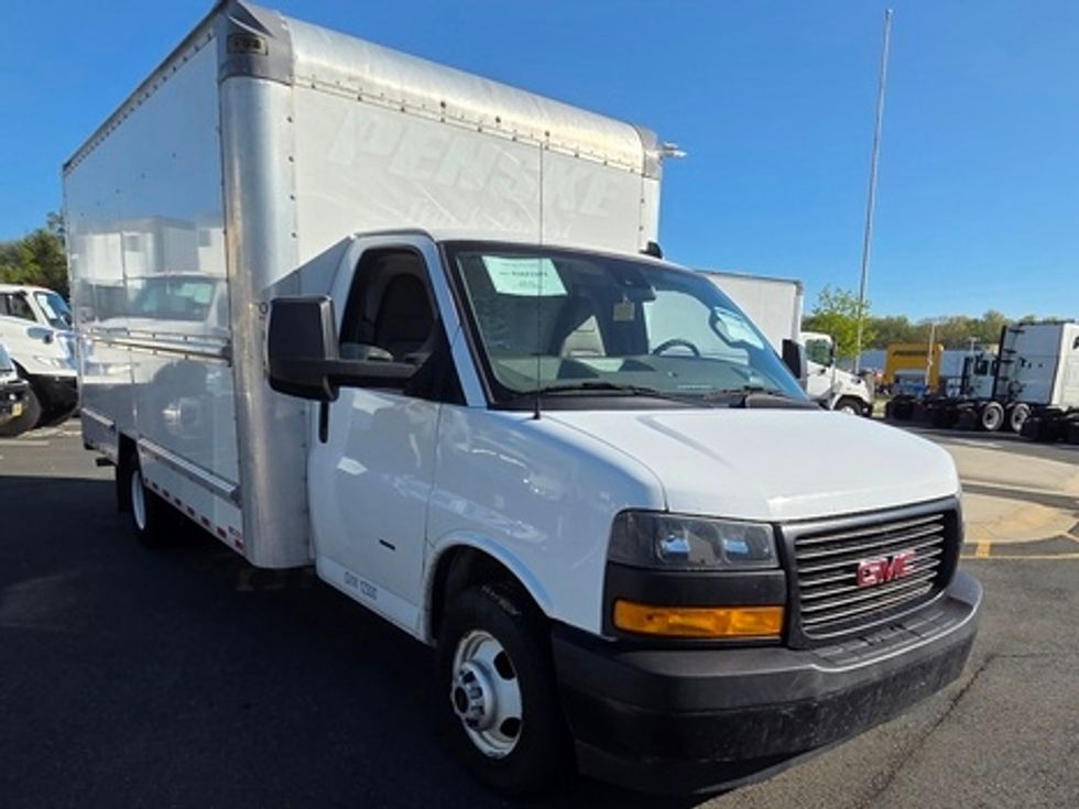 Light Duty Box Truck-Light and Medium Duty Trucks-GMC-2021-Savana G33903-Dayton-NJ-103,082\n\t\tmiles-$ 31,000 - Image 7