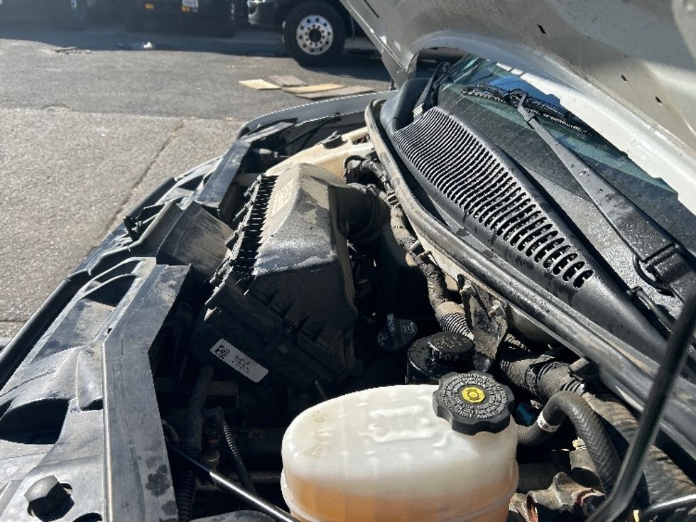 Light Duty Box Truck-Light and Medium Duty Trucks-GMC-2021-Savana G33903-Dayton-NJ-104,827\n\t\tmiles-$ 28,000 - Image 21