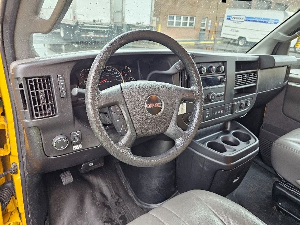 Light Duty Box Truck-Light and Medium Duty Trucks-GMC-2021-Savana G33903-Dayton-NJ-106,059\n\t\tmiles-$ 22,500 - Image 14