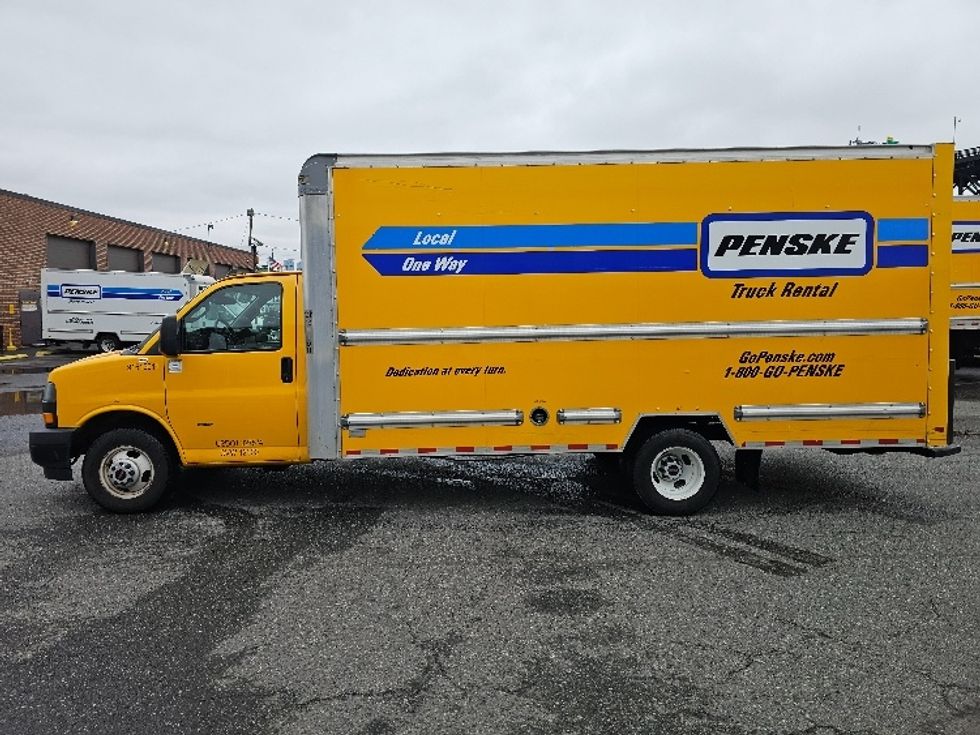 Light Duty Box Truck-Light and Medium Duty Trucks-GMC-2021-Savana G33903-Dayton-NJ-106,059\n\t\tmiles-$ 22,500 - Image 4