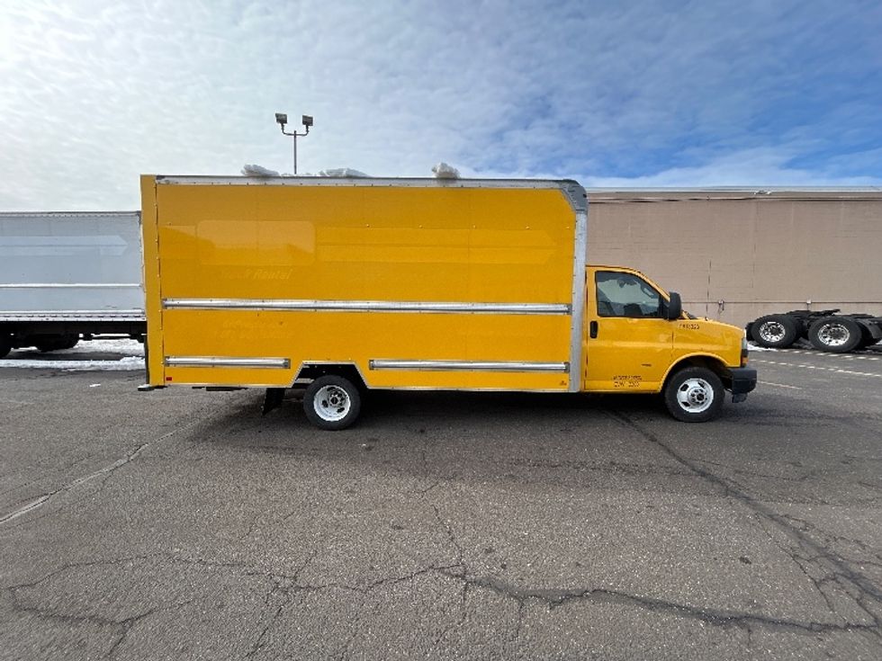 Light Duty Box Truck-Light and Medium Duty Trucks-GMC-2021-Savana G33903-Dayton-NJ-116,860\n\t\tmiles-$ 23,750 - Image 14