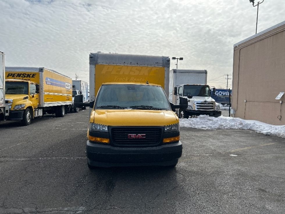 Light Duty Box Truck-Light and Medium Duty Trucks-GMC-2021-Savana G33903-Dayton-NJ-116,860\n\t\tmiles-$ 23,750 - Image 2