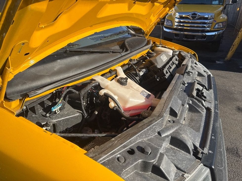 Light Duty Box Truck-Light and Medium Duty Trucks-GMC-2021-Savana G33903-Dayton-NJ-116,860\n\t\tmiles-$ 23,750 - Image 22