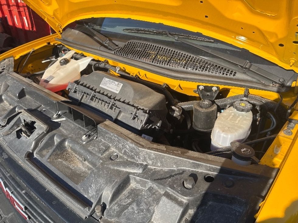 Light Duty Box Truck-Light and Medium Duty Trucks-GMC-2021-Savana G33903-Dayton-NJ-116,860\n\t\tmiles-$ 23,750 - Image 23