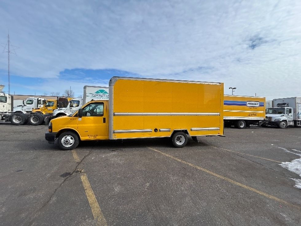 Light Duty Box Truck-Light and Medium Duty Trucks-GMC-2021-Savana G33903-Dayton-NJ-116,860\n\t\tmiles-$ 23,750 - Image 4