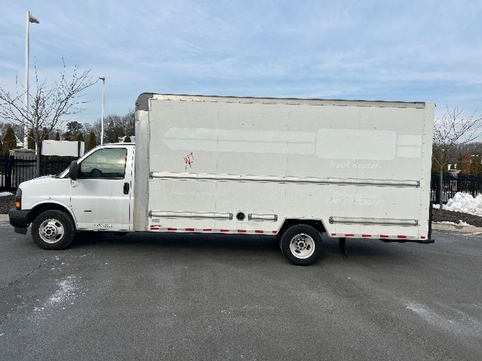 Light Duty Box Truck-Light and Medium Duty Trucks-GMC-2021-Savana G33903-Dayton-NJ-90,859\n\t\tmiles-$ 29,500 - Image 2