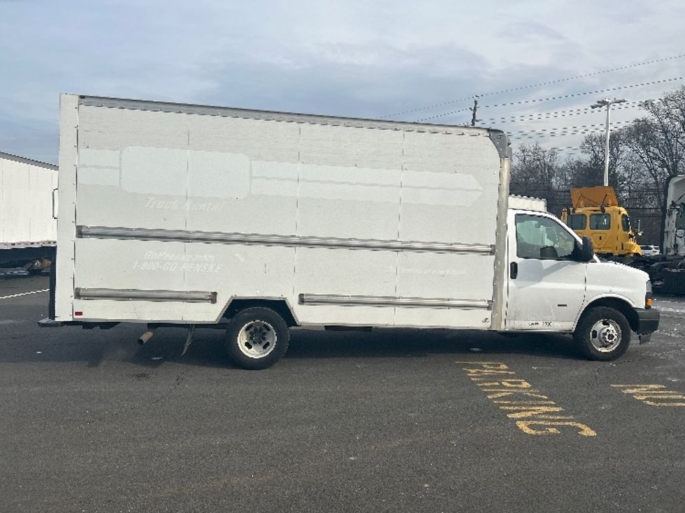 Light Duty Box Truck-Light and Medium Duty Trucks-GMC-2021-Savana G33903-Dayton-NJ-95,403\n\t\tmiles-$ 29,000 - Image 15