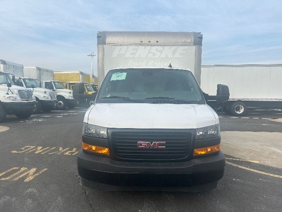 Light Duty Box Truck-Light and Medium Duty Trucks-GMC-2021-Savana G33903-Dayton-NJ-95,403\n\t\tmiles-$ 29,000 - Image 2