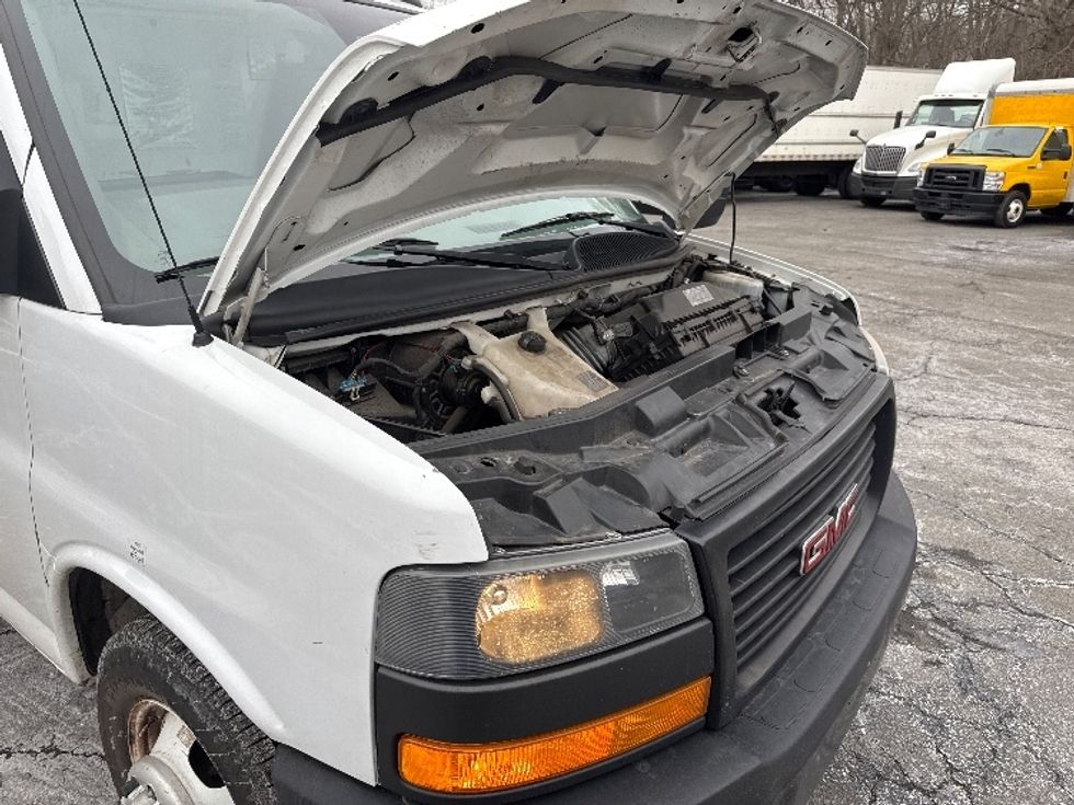 Light Duty Box Truck-Light and Medium Duty Trucks-GMC-2021-Savana G33903-Dayton-NJ-98,214\n\t\tmiles-$ 28,750 - Image 22