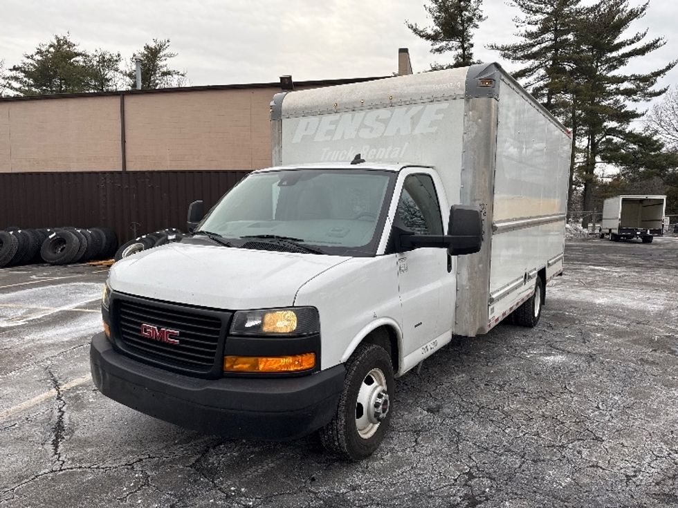 Light Duty Box Truck-Light and Medium Duty Trucks-GMC-2021-Savana G33903-Dayton-NJ-98,214\n\t\tmiles-$ 28,750 - Image 3