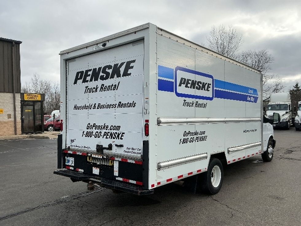 Light Duty Box Truck-Light and Medium Duty Trucks-GMC-2021-Savana G33903-Dayton-OH-90,625\n\t\tmiles-$ 31,500 - Image 13