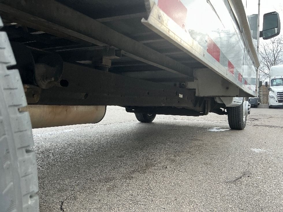 Light Duty Box Truck-Light and Medium Duty Trucks-GMC-2021-Savana G33903-Dayton-OH-90,625\n\t\tmiles-$ 31,500 - Image 14