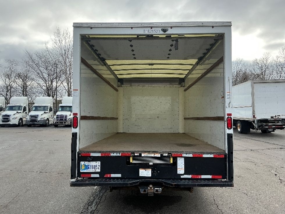 Light Duty Box Truck-Light and Medium Duty Trucks-GMC-2021-Savana G33903-Dayton-OH-90,625\n\t\tmiles-$ 31,500 - Image 8