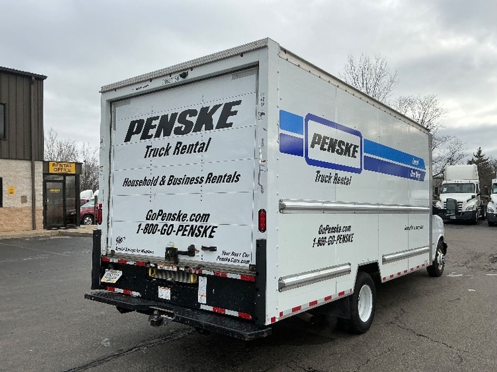 Light Duty Box Truck-Light and Medium Duty Trucks-GMC-2021-Savana G33903-Dayton-OH-94,543\n\t\tmiles-$ 31,000 - Image 13