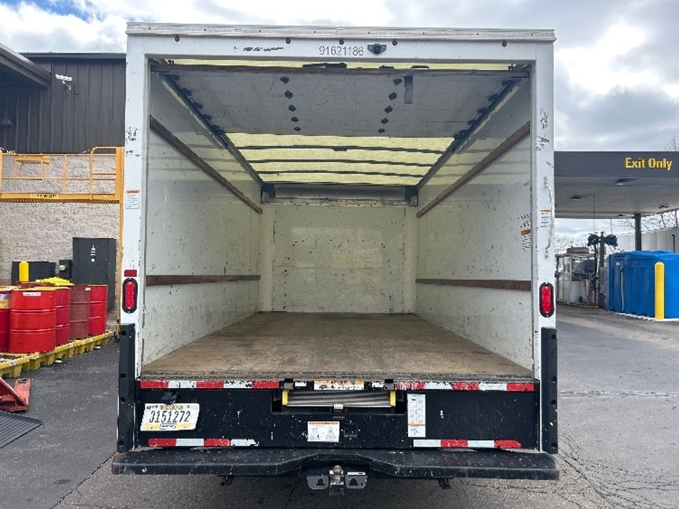 Light Duty Box Truck-Light and Medium Duty Trucks-GMC-2021-Savana G33903-Dayton-OH-94,543\n\t\tmiles-$ 31,000 - Image 8