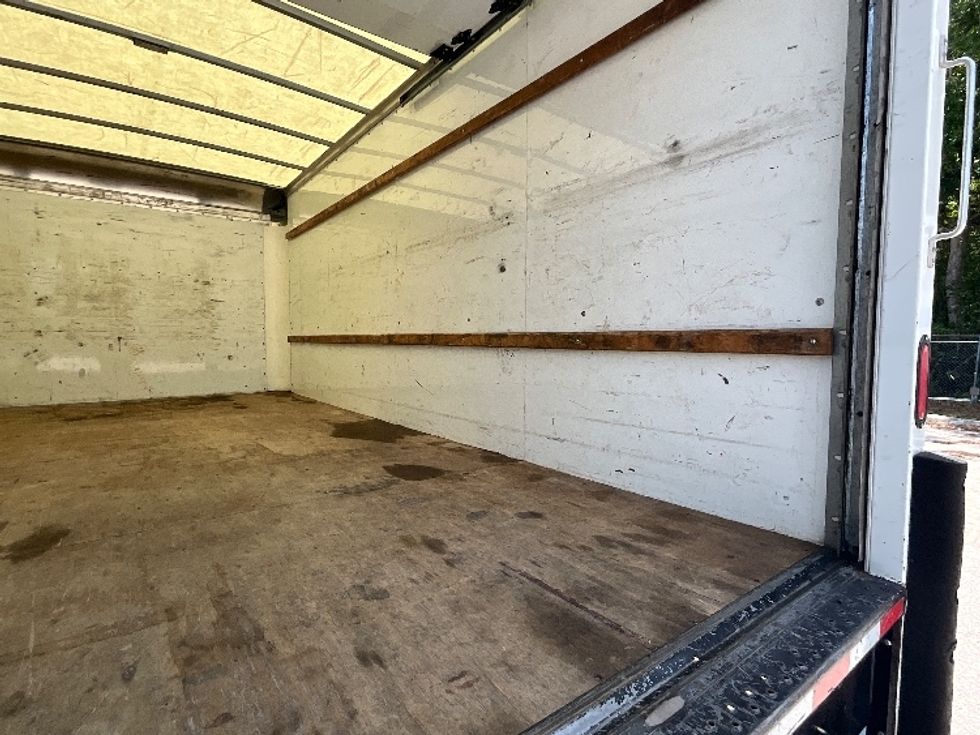 Light Duty Box Truck-Light and Medium Duty Trucks-GMC-2021-Savana G33903-Daytona Beach-FL-109,169\n\t\tmiles-$ 27,500 - Image 12