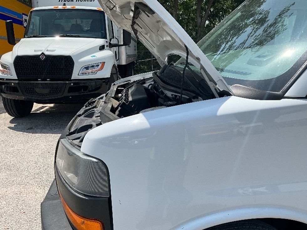 Light Duty Box Truck-Light and Medium Duty Trucks-GMC-2021-Savana G33903-Daytona Beach-FL-109,169\n\t\tmiles-$ 27,500 - Image 24